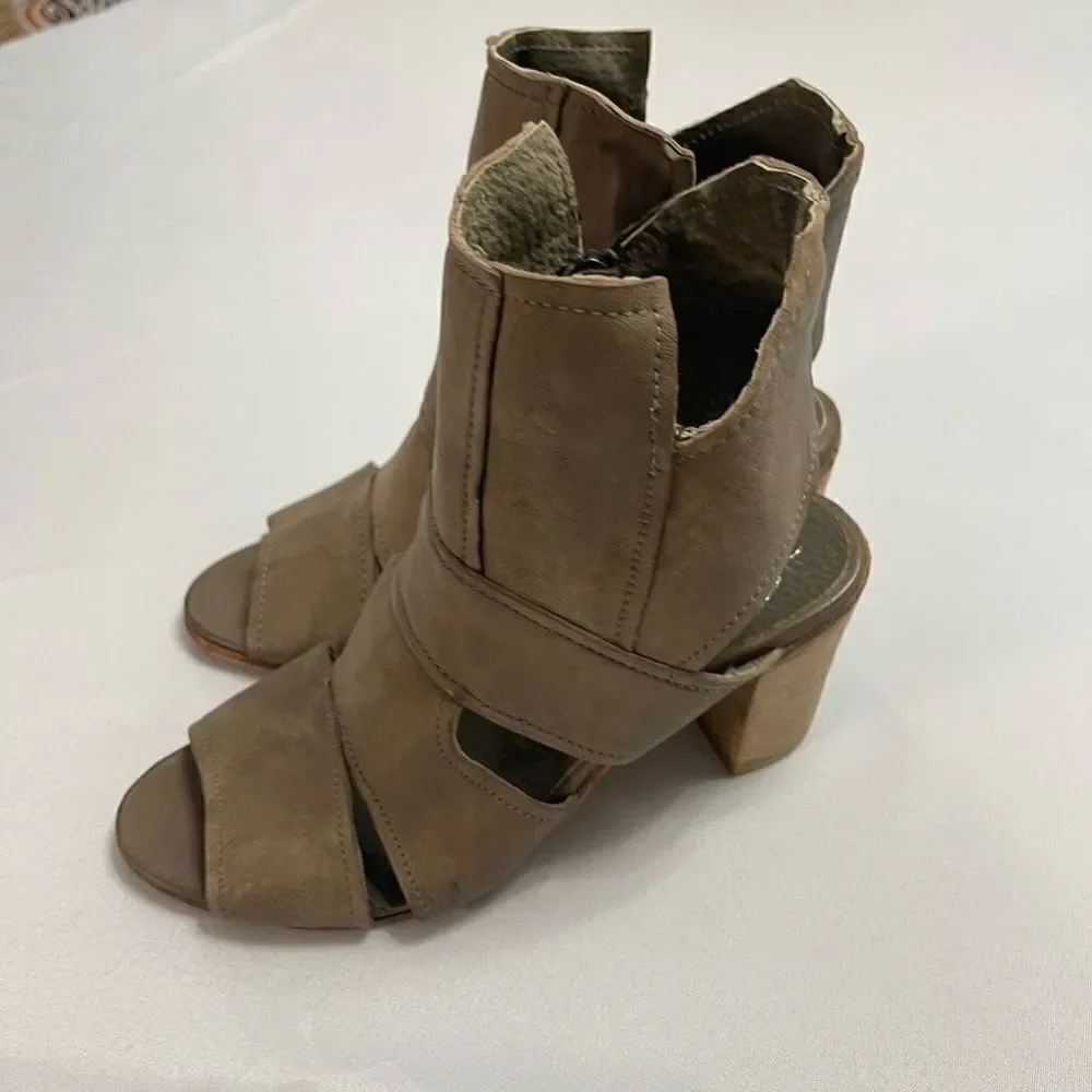 Free People Effie Taupe Leather Peep Toe Ankle Heels Sandal Bootie Size 38 US 8